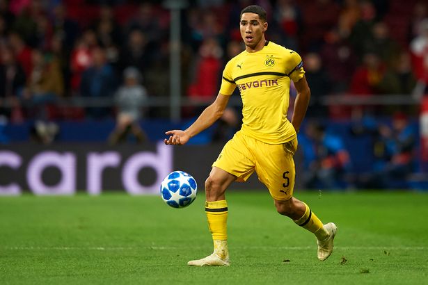 镜报:切尔西有意阿什拉夫,皇马表示本赛季结